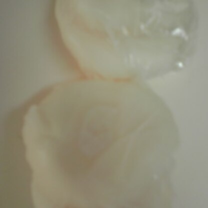 megmakoさんレシピで作った白玉、ちょっと余ったので冷凍しました＾＾これなら今度食べたいときは解凍するだけでいいなんて便利ですね♪